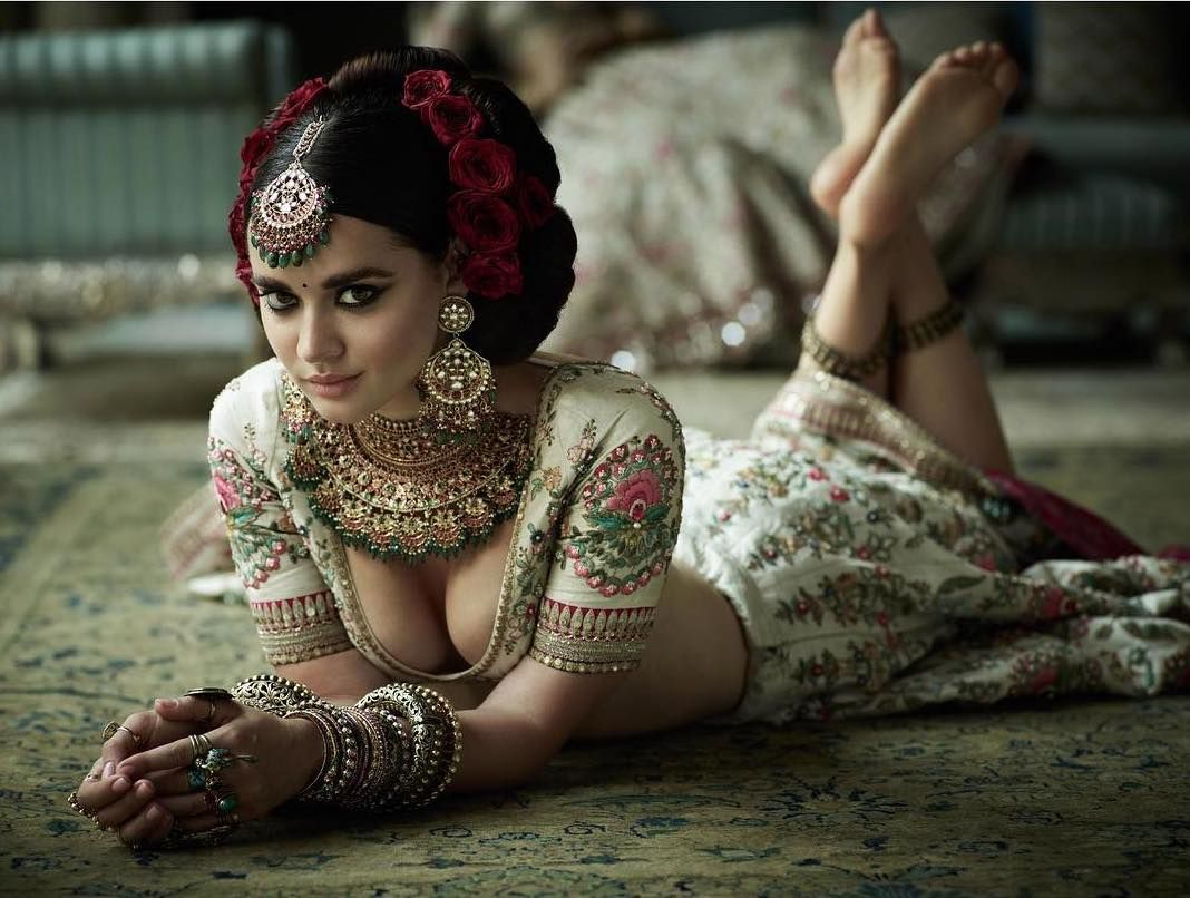 Красивая Индийская Эротика