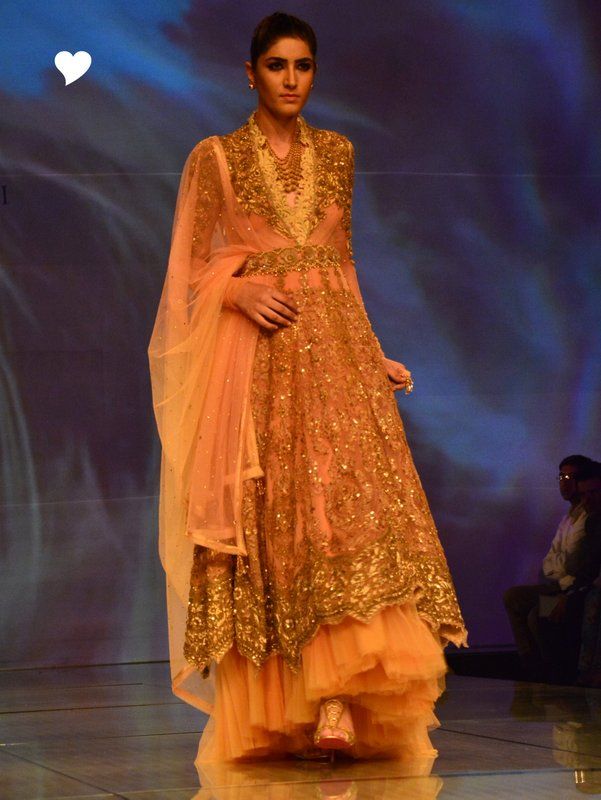 Tarun Tahiliani at India Bridal Fashion Week 2014 ! | WedMeGood