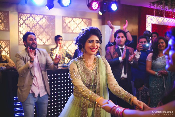 Pretty Evening Wedding in Delhi With a Dash Of Glam! | WedMeGood