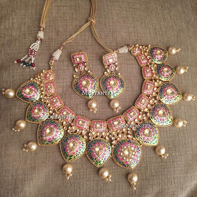 The Best Meenakari Jewellery Pieces We Spotted Online for Your Mehendi