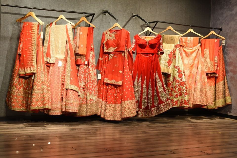 Where To Shop For Bridal Wear In Ahmedabad | WedMeGood