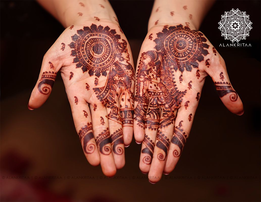 Henna hands smile hi-res stock photography and images - Alamy