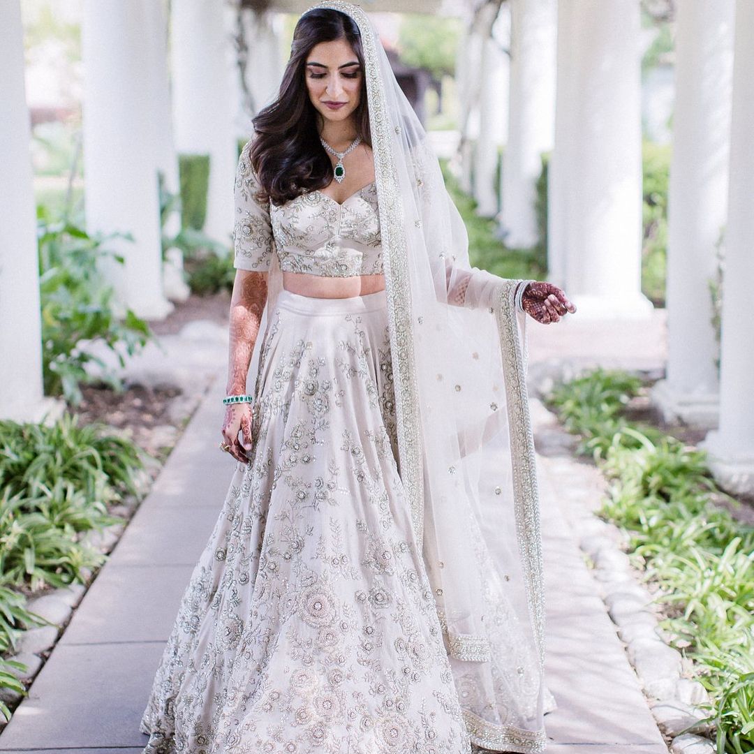 6 Lehengas That Are Just Perfect For Winter Weddings! | WedMeGood