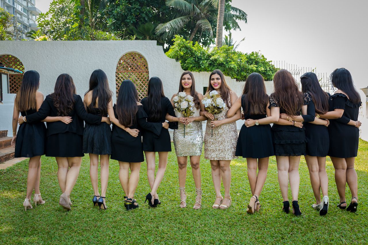 These Twin Brides Are Getting Married On The Same Day : See Their ...