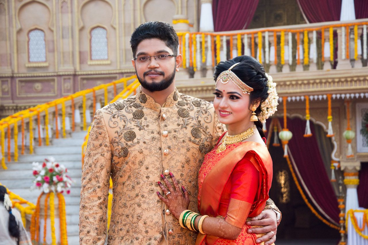 Pretty Mumbai South Indian Wedding With Silky Kanjeevarams Wedmegood