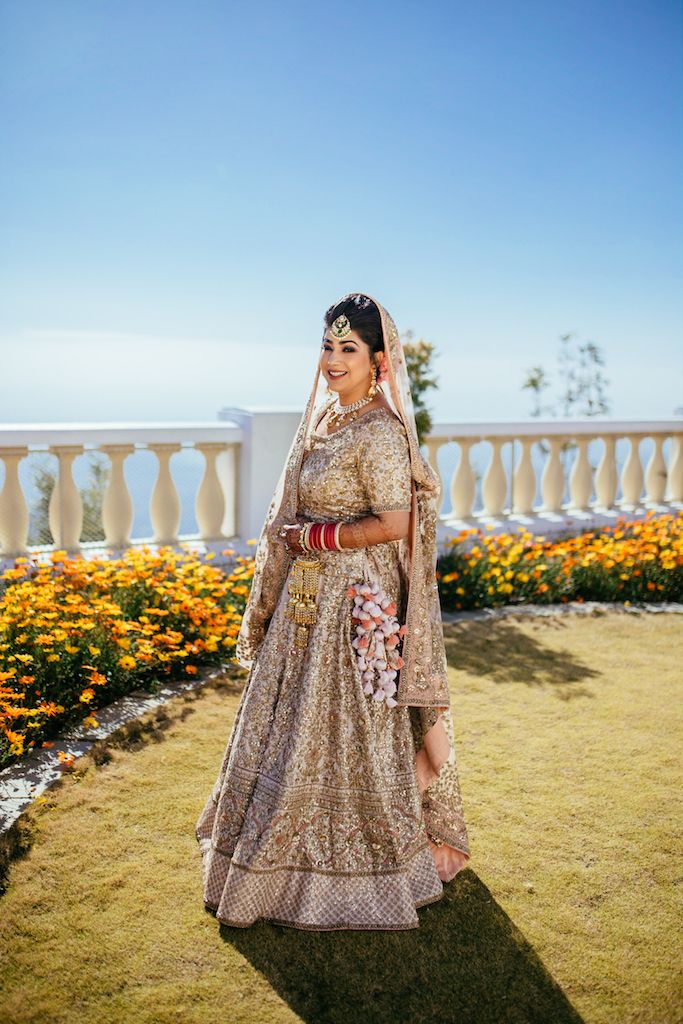 Picturesque Mussorie Wedding With A Pastel Bride & Gorgeous Decor ...