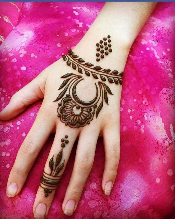 Leaflet arabic mehndi design