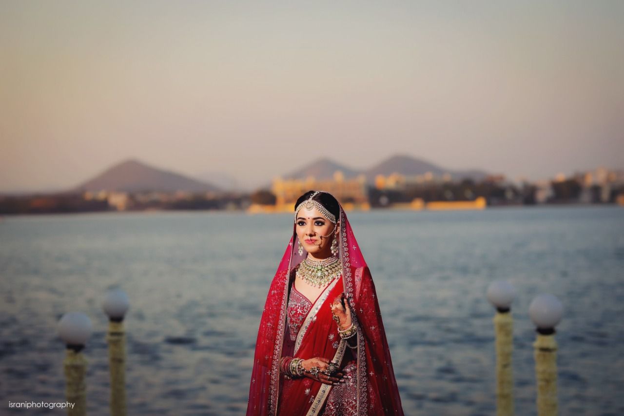 An Absolutely Gorgeous Udaipur Wedding With A Bride In A Radiant Ruby ...