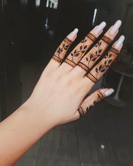 60 Arabic Mehndi Designs Simple And Unique Wedmegood 