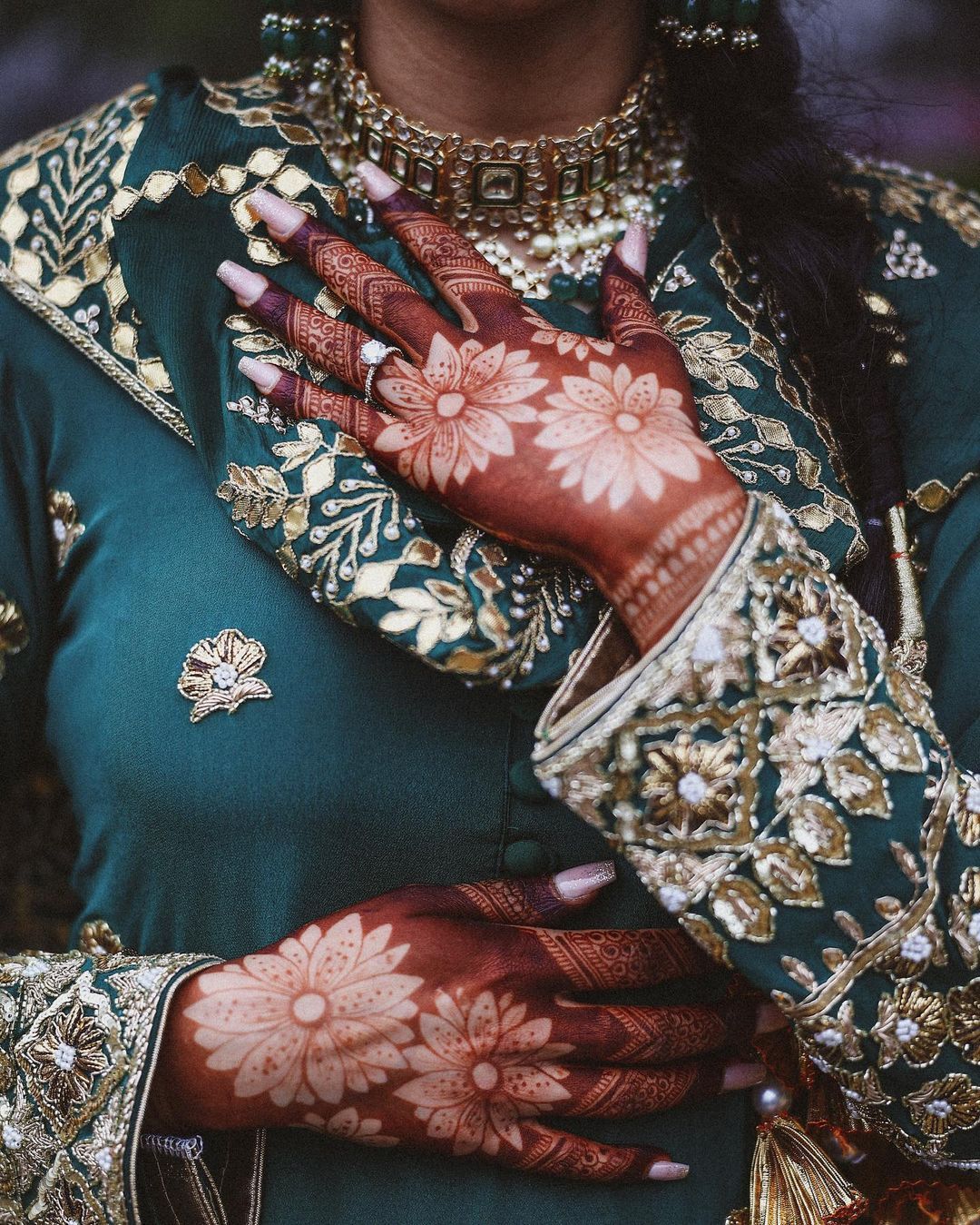 Dark mehendi stain for bridal mehendi