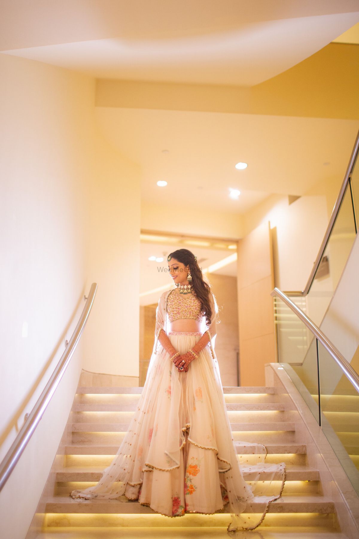 A Gorgeous Mumbai Wedding With A Bride In Stunning Outfits | WedMeGood
