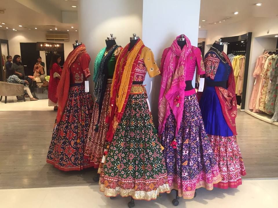 Where To Shop For Patola Lehengas & Sarees! | WedMeGood