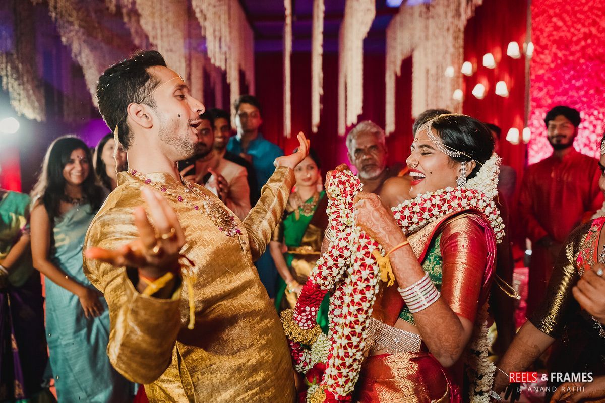 An Interesting Chennai Wedding With A Bride In A Dramatic Trail