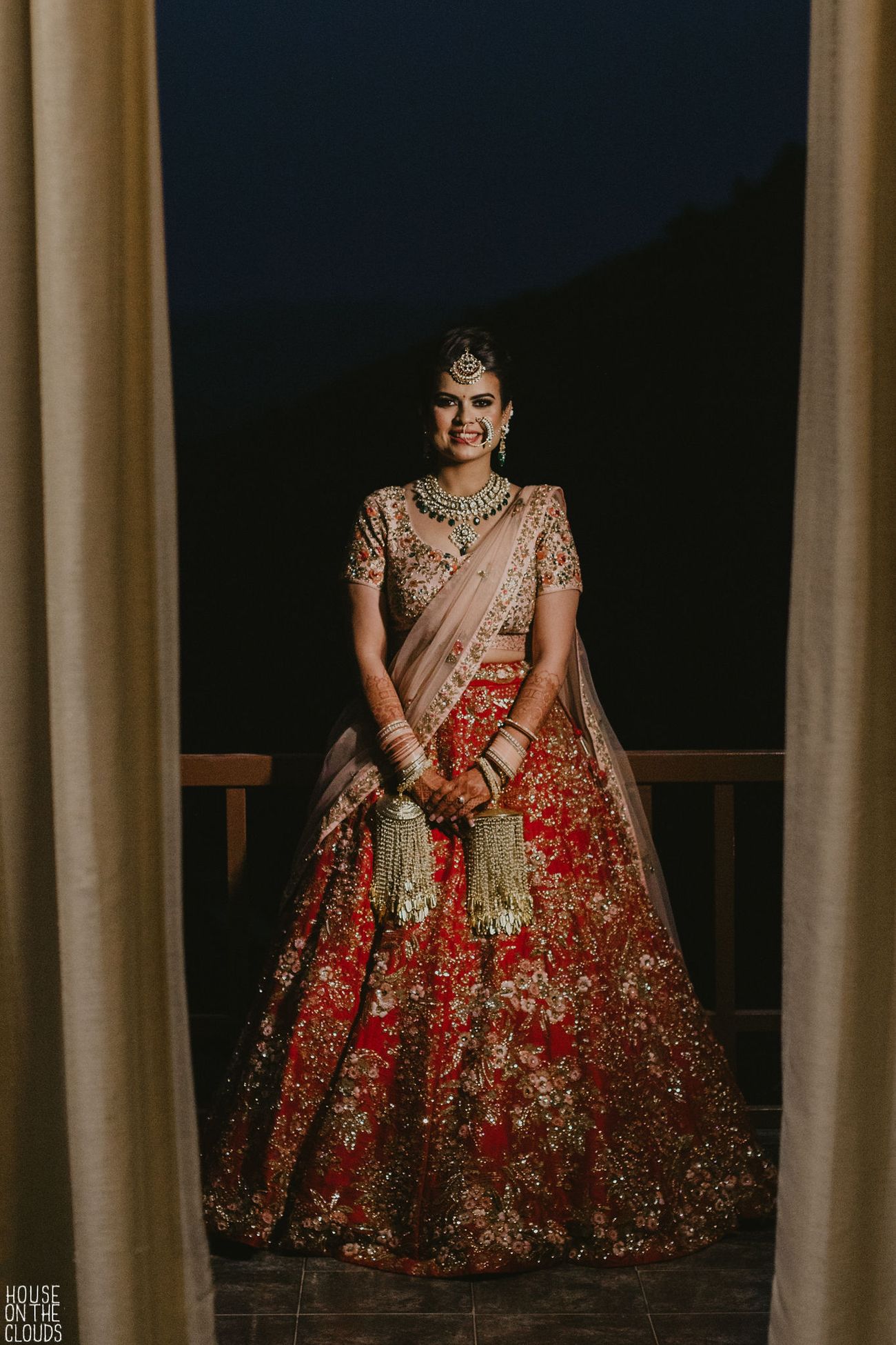 A Glam Udaipur Wedding With A Beautiful Sangeet Outfit! | WedMeGood