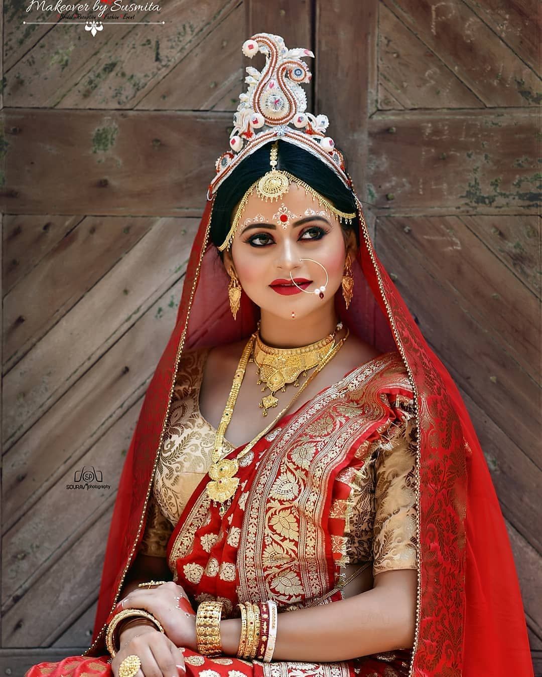 These Bengali Bridal Portraits Have Our Hearts! | WedMeGood