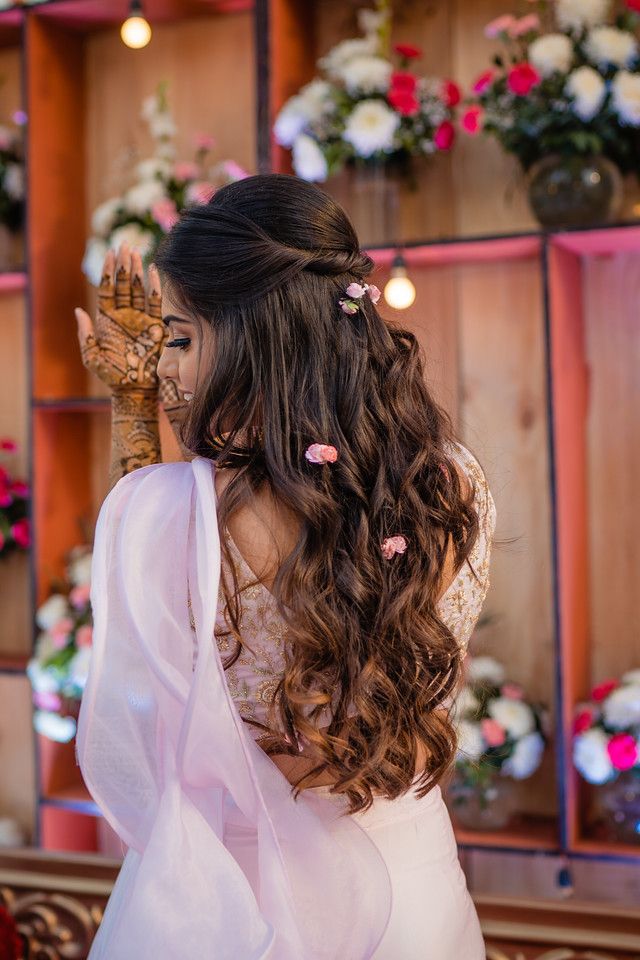 mehendi hairstyle for bride 
