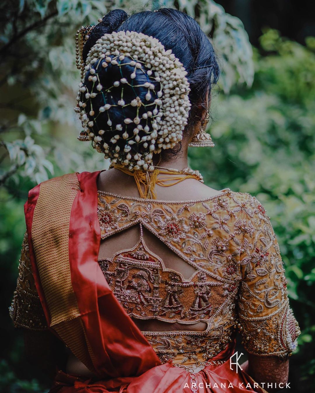 #Trending: Blouse Designs With Baraat Motifs! | WedMeGood