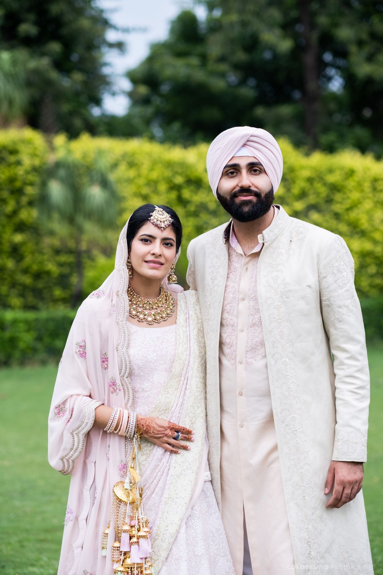 A Breathtaking Sikh Wedding With Dreamy Bridal Looks And Decor Wedmegood 