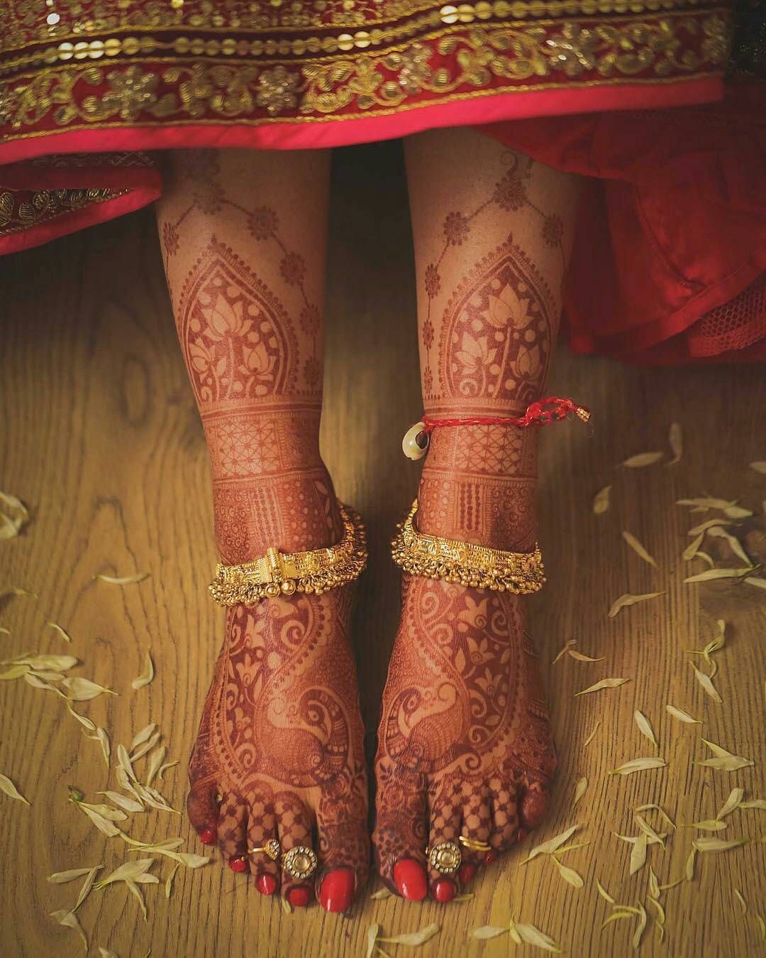Toe Rings For South Indian Brides