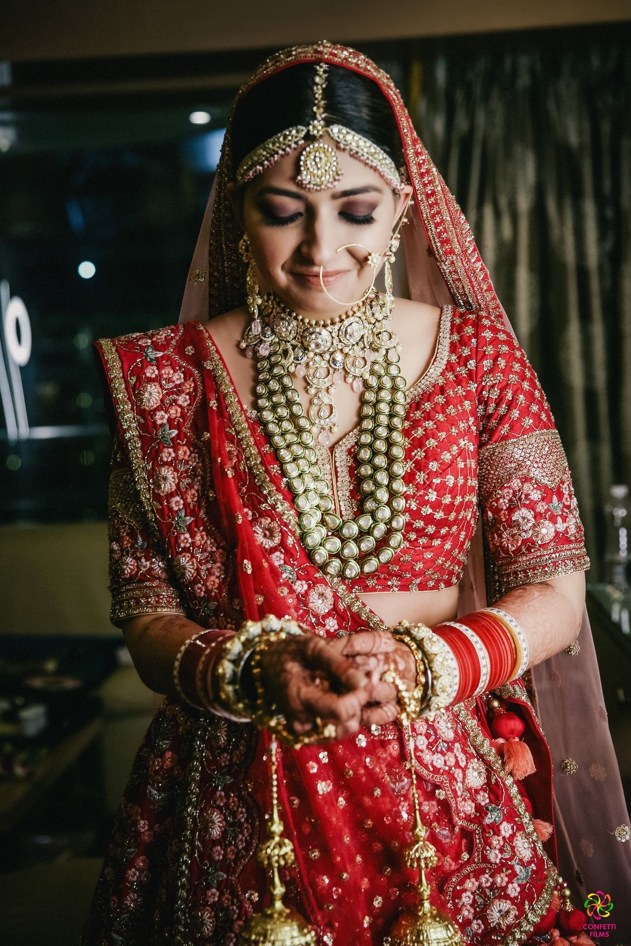 A Fun Mumbai Wedding The Bride In Red Wedmegood