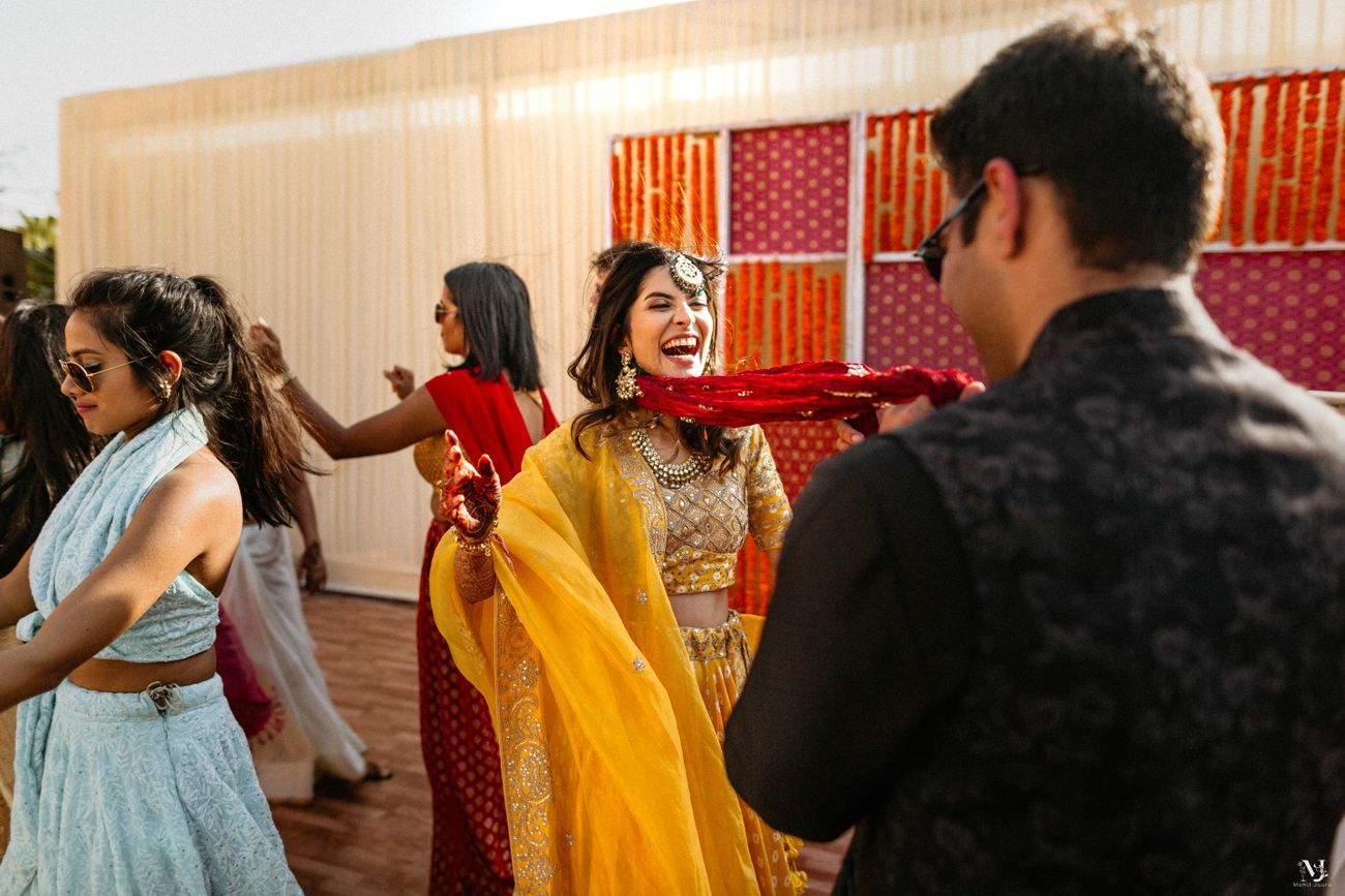 Classy Delhi Wedding With A Sustainable Bride Who Rented 2 Sabyasachi ...