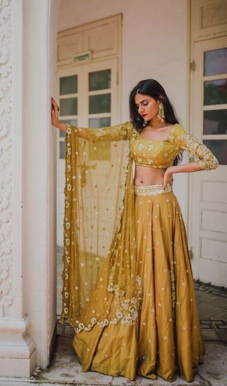 Honey Gold Is The New Mehendi Favourite! | WedMeGood