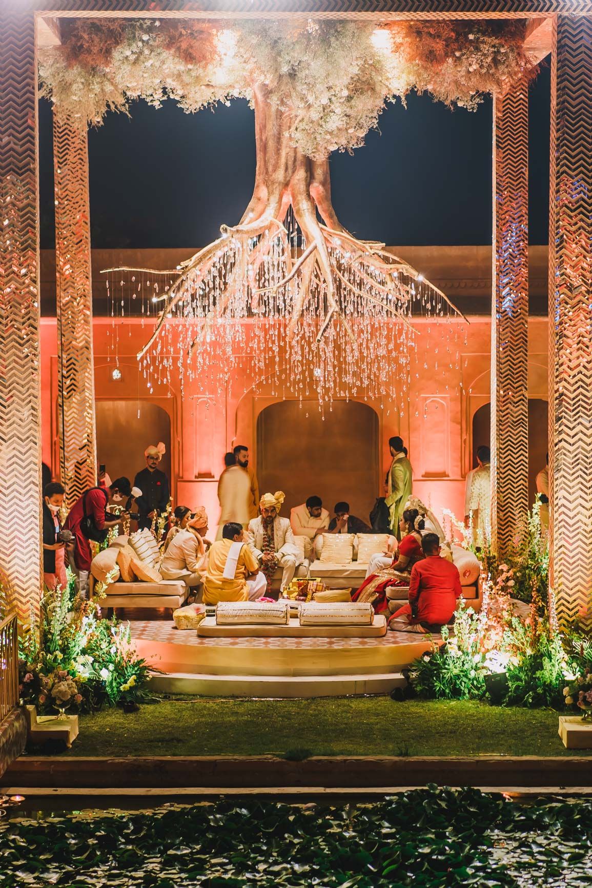 A Wedding With Gorgeous Bridal Looks, Stunning Decor & Alia Bhatt As A