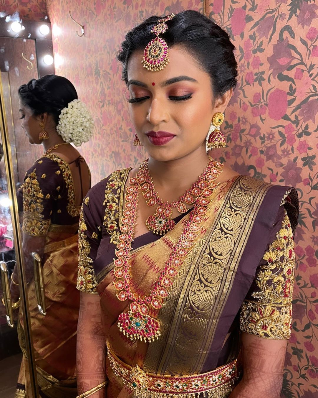 Gorgeous Muhurtham Makeup Looks We Swear By | WedMeGood