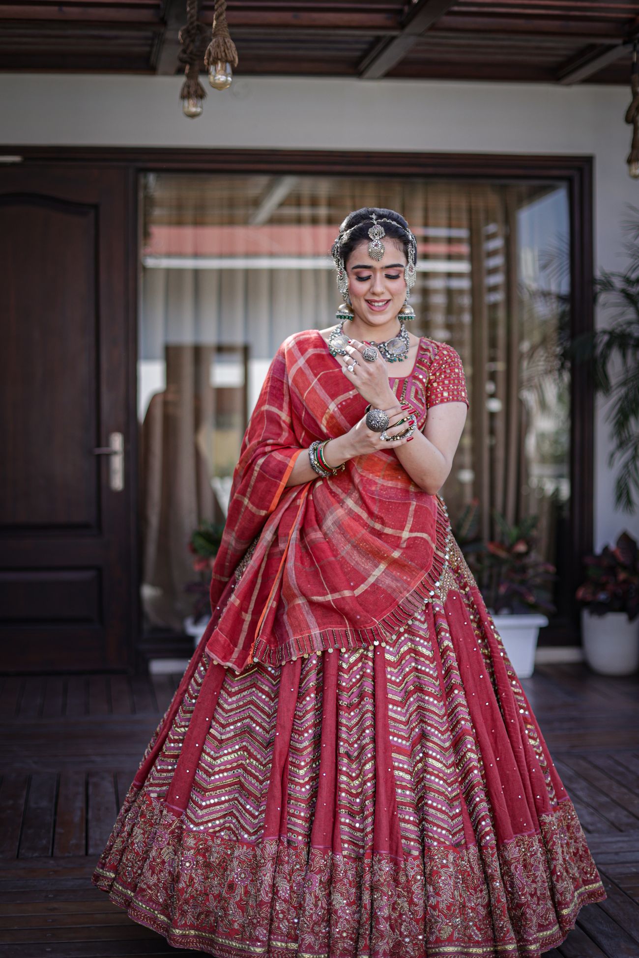 This Bride's Unique Mehendi Look With Silver Jewellery Has Us Swooning ...