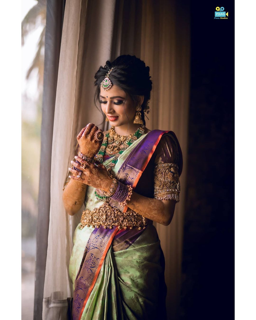 Gorgeous Muhurtham Makeup Looks We Swear By | WedMeGood