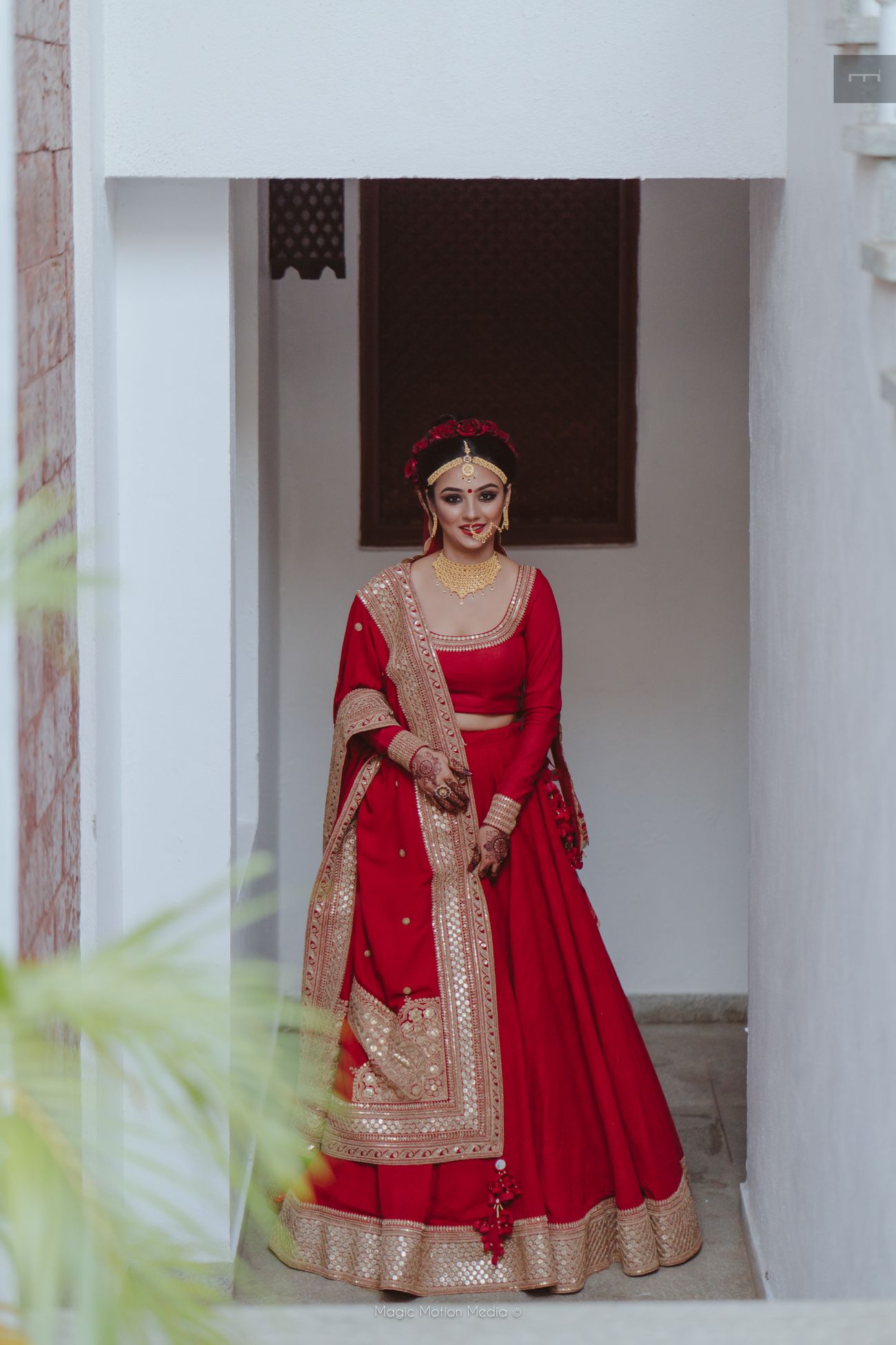 This Simple Sabyasachi Lehenga Is A Bridal Outfit Of Our 'Minimal ...