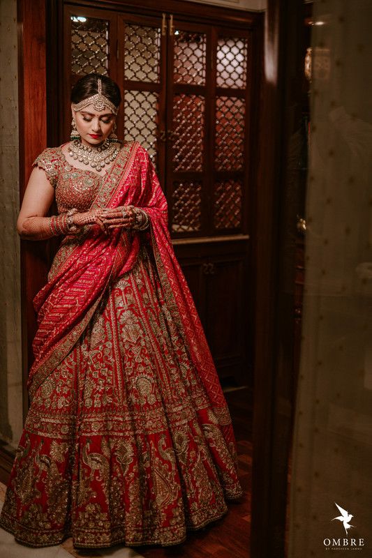 Glam Jaipur Wedding With A Traditional Bridal Lehenga | WedMeGood