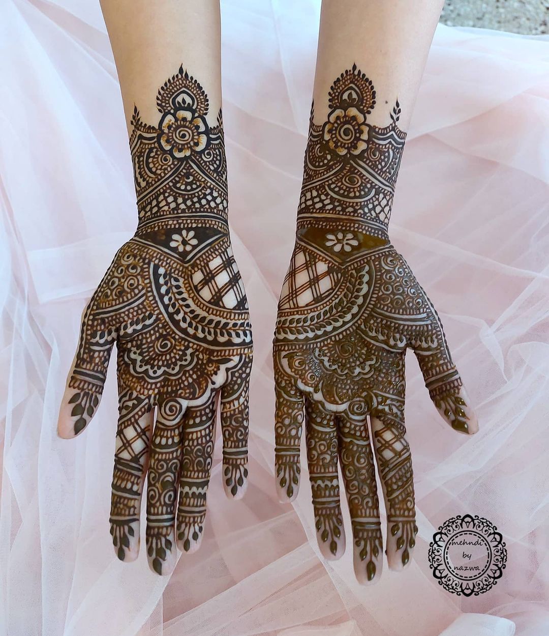 10+ Karwa Chauth Mehndi Designs You Should Instantly Bookmark | WedMeGood