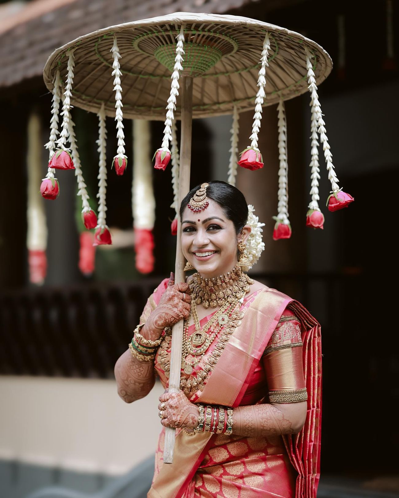 Discover The Art Of Jewellery Layering From Malayali Brides | WedMeGood