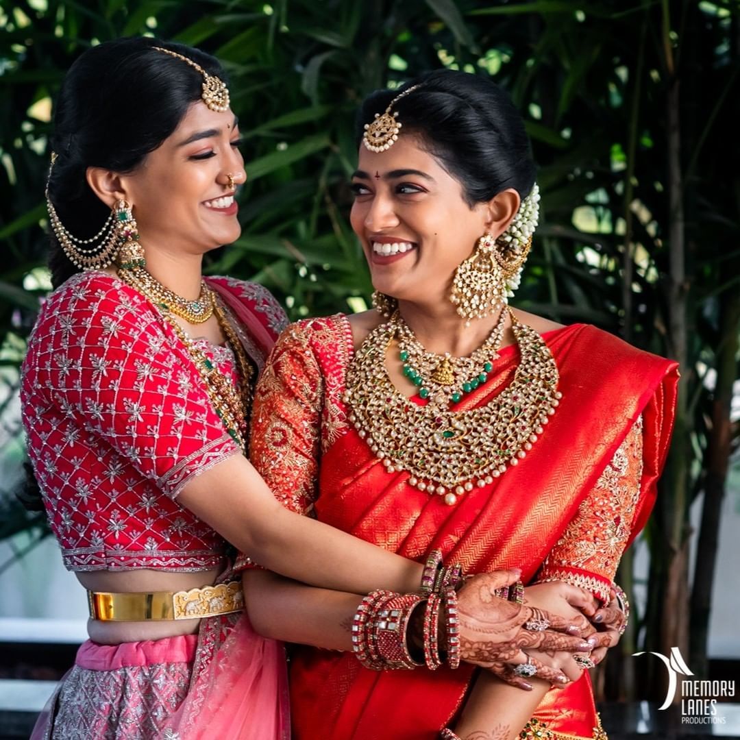 South Indian Bride & Bridesmaid Duos In Vivid Hues | WedMeGood
