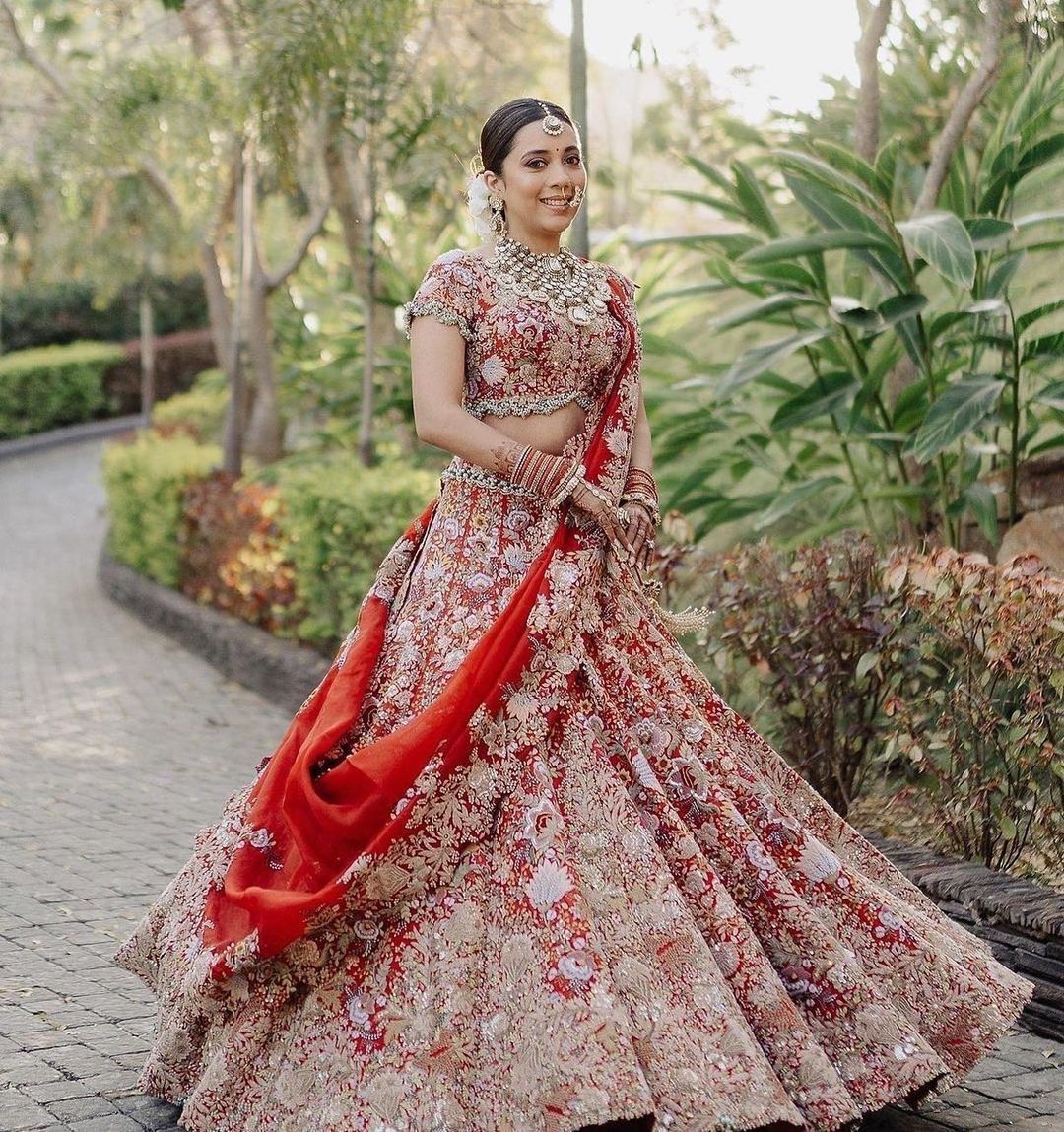 Real Brides That Prove Red Never Goes Out Of Fashion! | WedMeGood