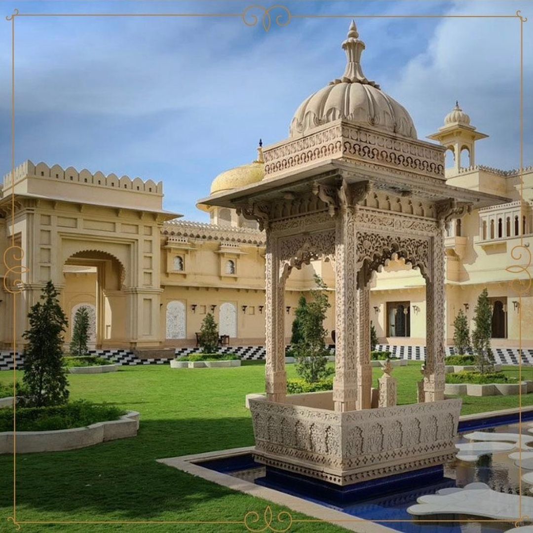 The Oberoi Udaivilas is agreat property for a pre-wedding shoot