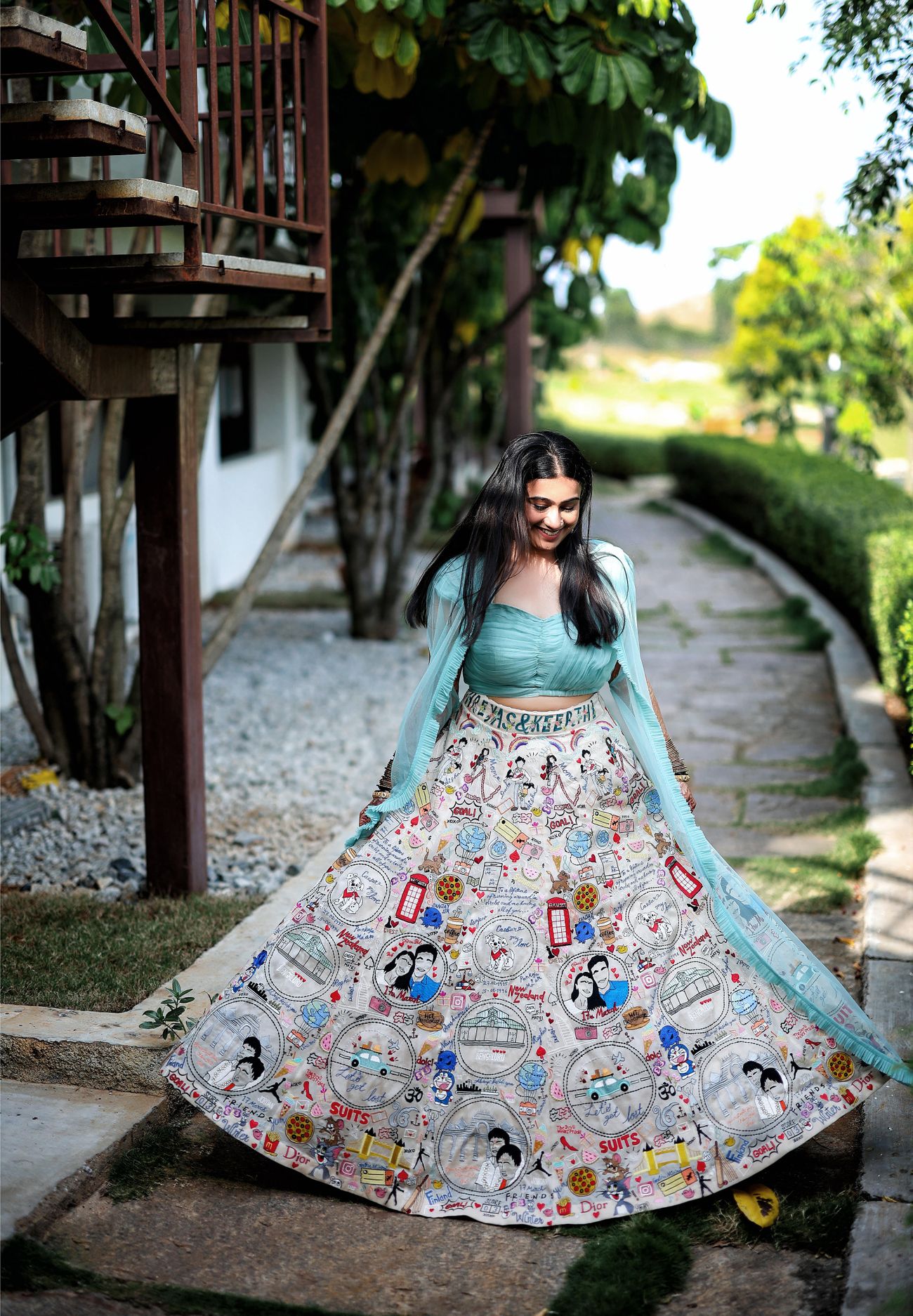 #Trending: Personalised Love Story Outfits For The Mehendi | WedMeGood