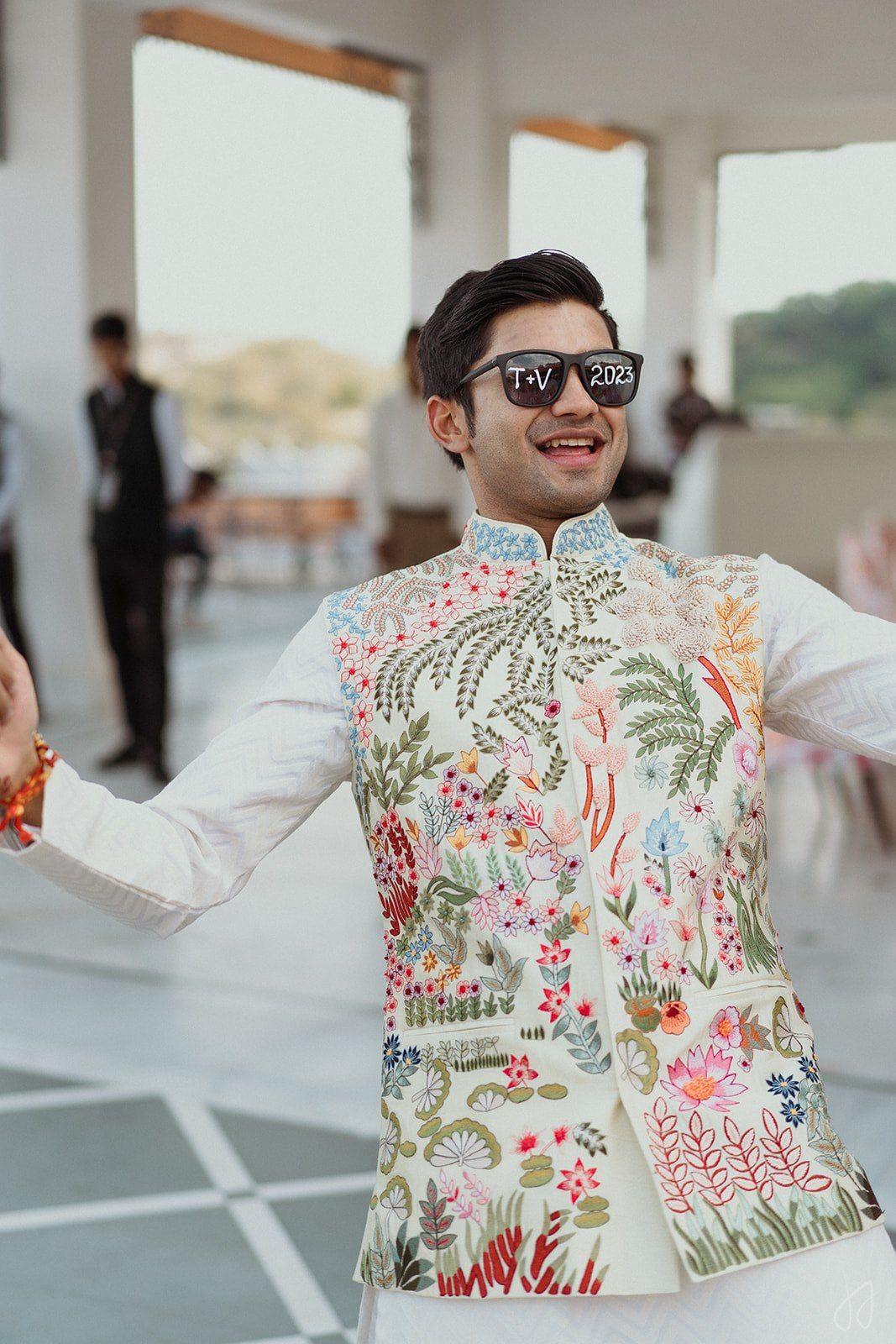 Udaipur Wedding With A Bride Who Looked Like An Absolute Star! | WedMeGood