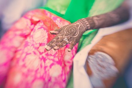 A Pink Soiree with an effortlessly chic bride : Avantika & Subir