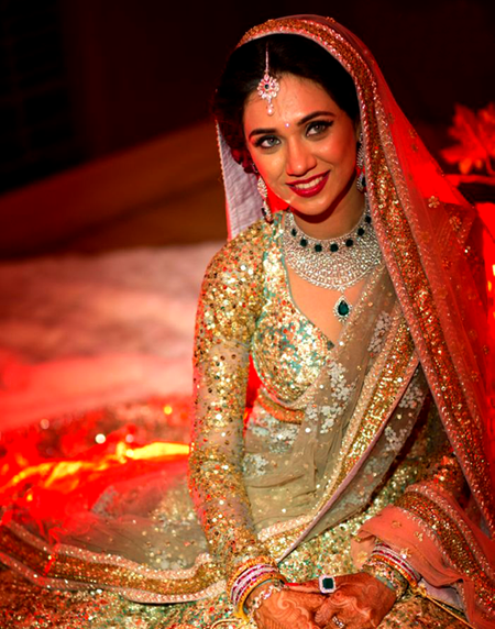 A Gorgeous Gold Sabyasachi Lehenga for this Band Baaja Bride !