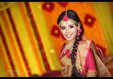 A Pink & Yellow Mehendi Event : Bride Zarneen