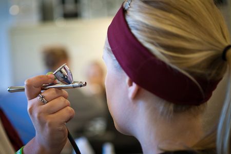 Airbrush or Regular: What you need to know about bridal makeup !