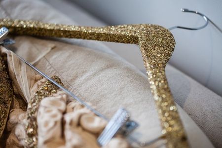 How To Use Glitter The Grown-Up Way At Your Wedding! (Bling, Shine, Dazzle!)