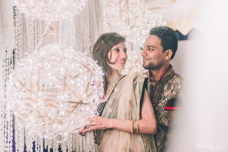 These Pre-Wedding Shoot Props Are So New, They'll Make You Stand Out