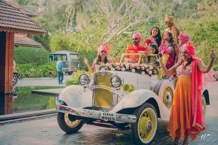 Why Are Women in the Baraat Wearing Safas?