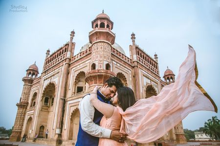 Super Cute Bollywood Poses for Pre-wedding Shoots! (Especially All Those Inspired By SRK!)