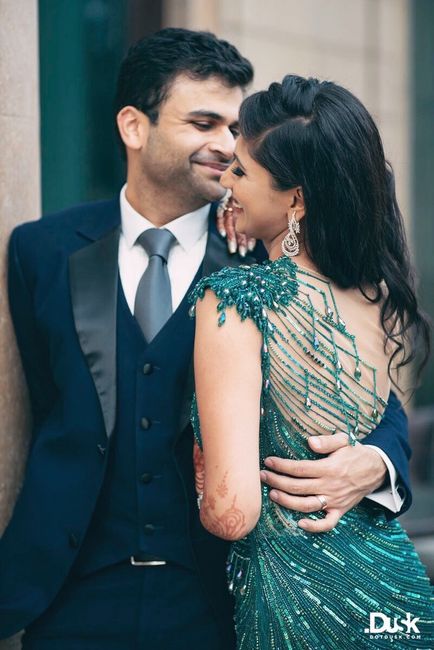 Glamorous Engagement In Delhi With A Dash Of Sparkle !