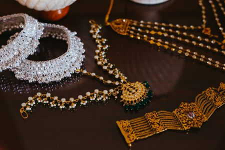 10 Brides (& A Groom) Who Rocked Heirloom Jewellery On Their Wedding!