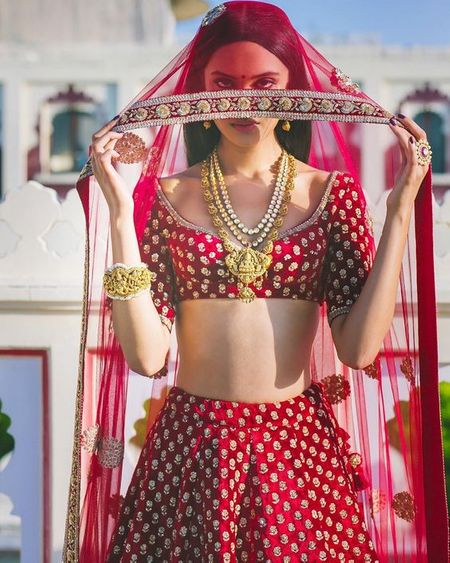 NEW Ways To Embellish Your Dupatta So You Stand Out As A Bride!